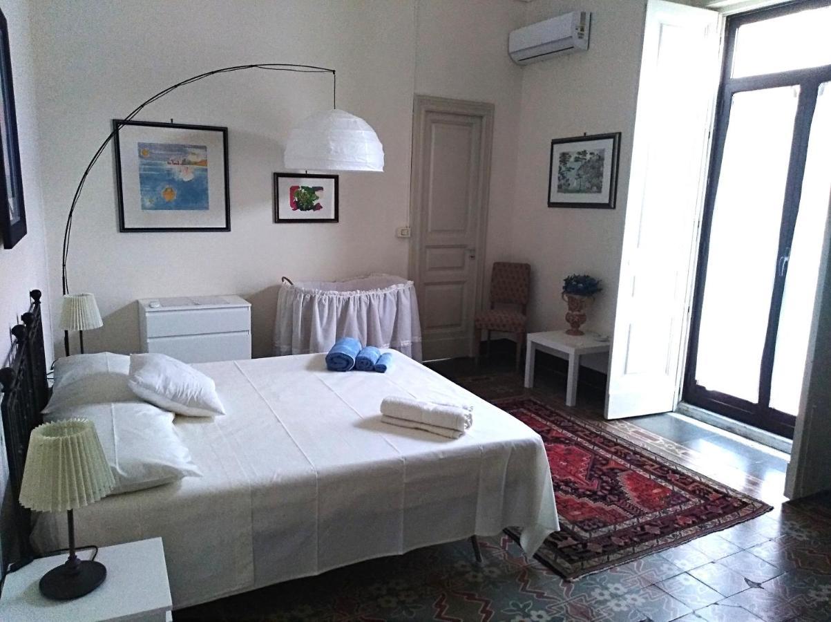 L'Oasi Di Sofia Appartamento Turistico Etnea Cavour Bellini Catania Exterior photo