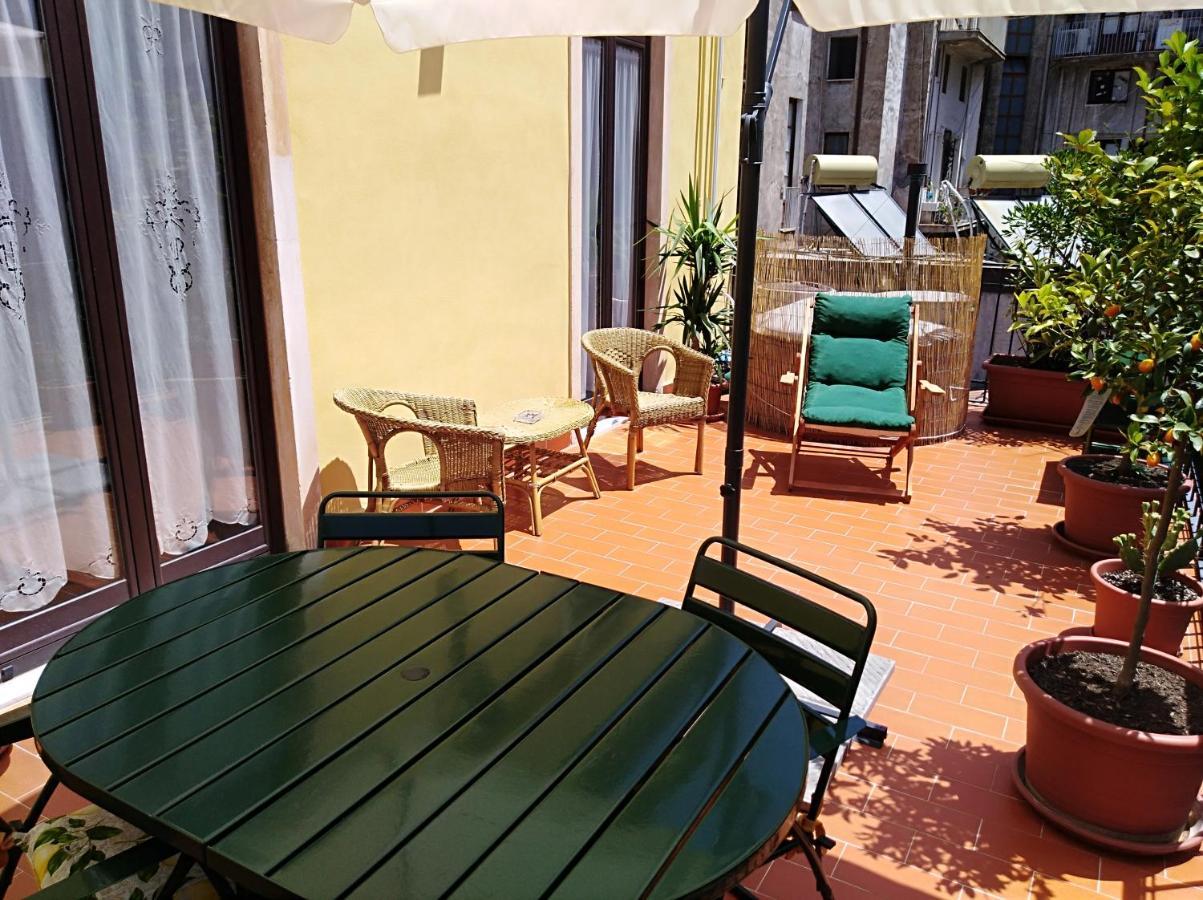 L'Oasi Di Sofia Appartamento Turistico Etnea Cavour Bellini Catania Exterior photo