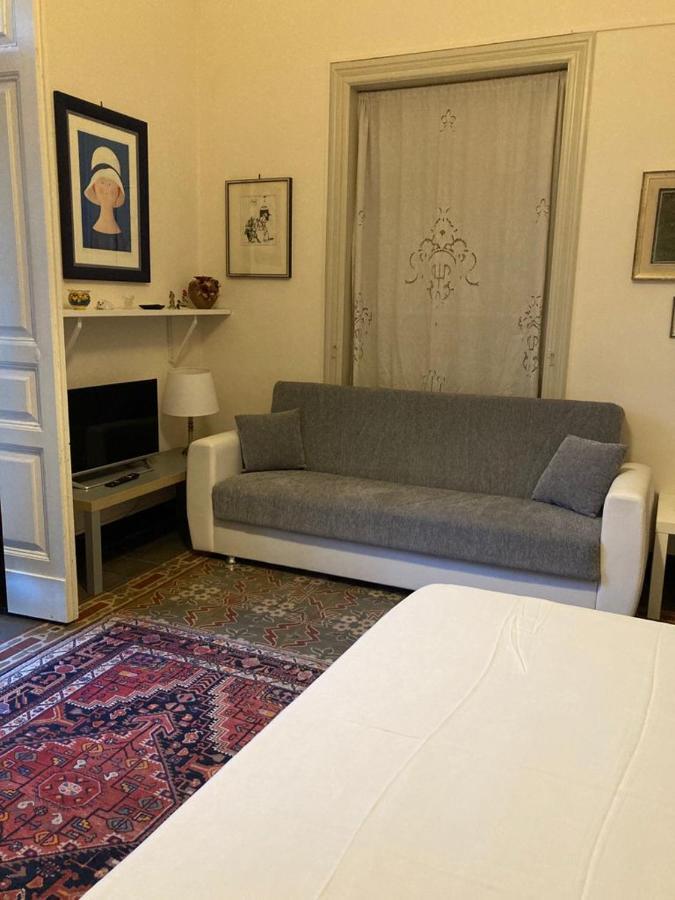 L'Oasi Di Sofia Appartamento Turistico Etnea Cavour Bellini Catania Exterior photo